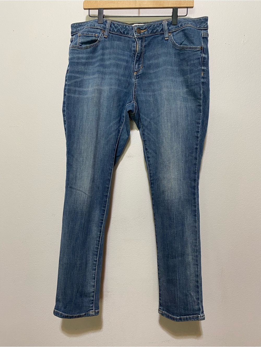 Sonoma Women's Skinny Mid Rise Jeans Blue Denim Size 16R Stretch  36x28